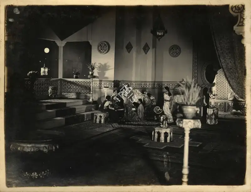 Harshad (Producer), Asiai Sitara, 1937, Photographic Still