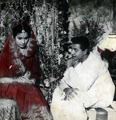 V.N. Reddy (Cinematographer), Do Badan, 1966, Photographic Still