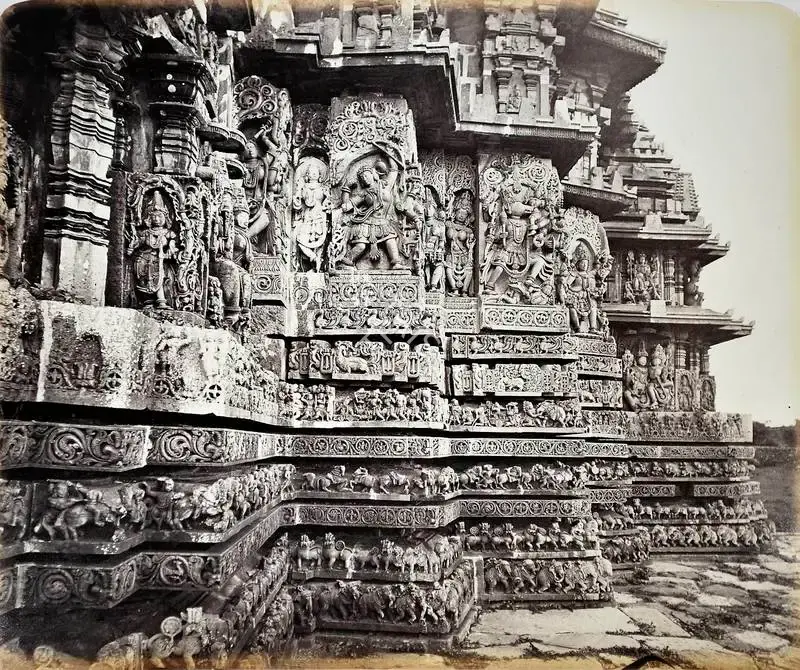Edmund David Lyon (Photographer), Hullabeed Temple; Carvings on the West side, Antiquarian Photograph