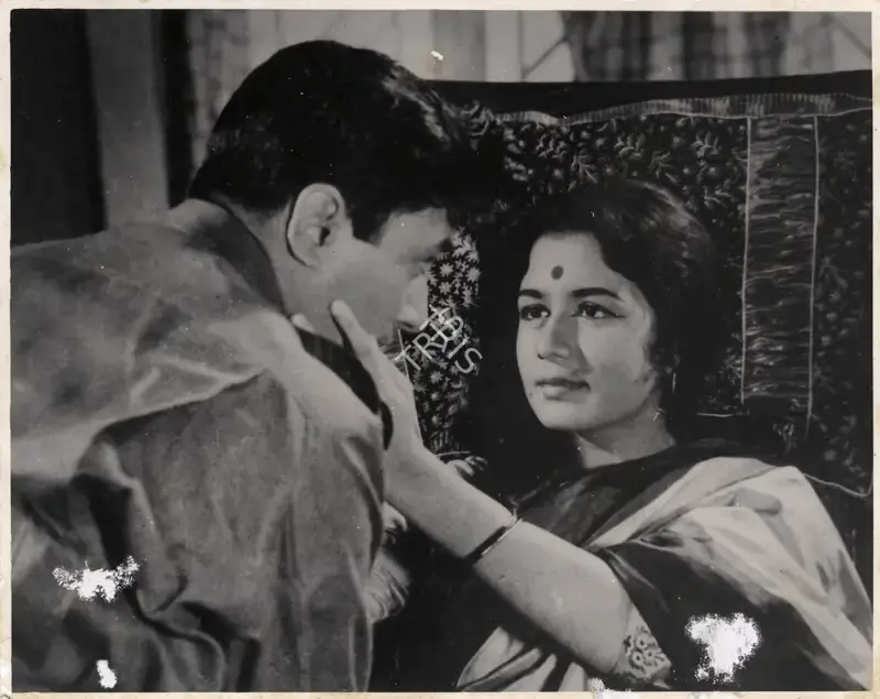 V. Ratra (Cinematographer), Hum Dono, 1961, Photographic Still