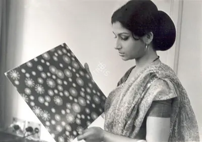 Soumendu Roy (Cinematographer), Seema Baddha, 1971, Photographic Still