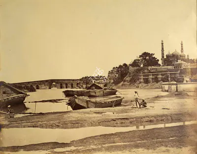 Felice Beato (Photographer), Stone Bridge, Lucknow, 1858, Antiquarian Photograph