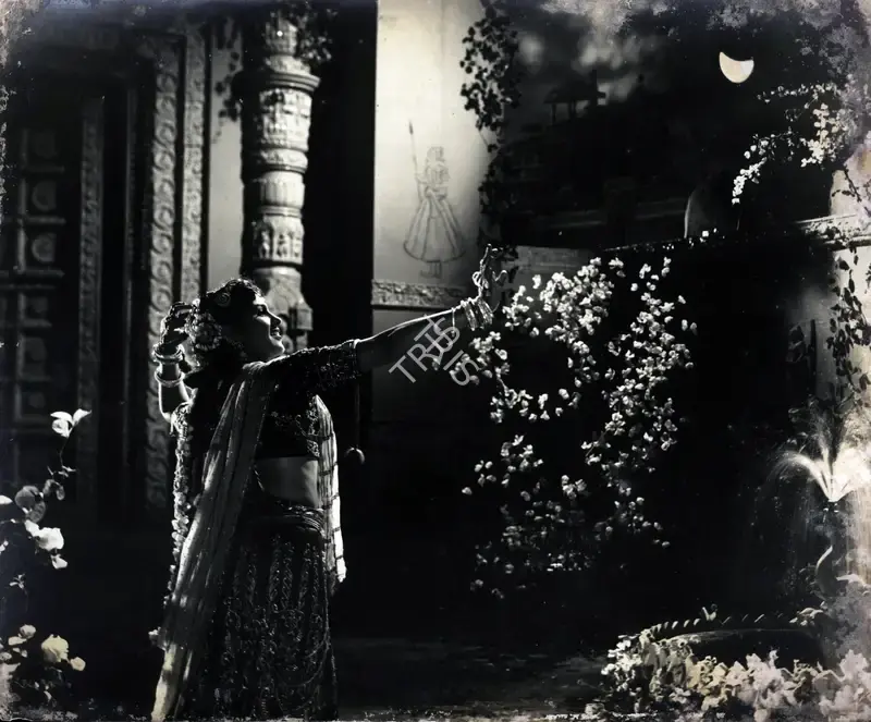 Bipin Gajjar (Cinematographer), Patrani, 1956, Photographic Still