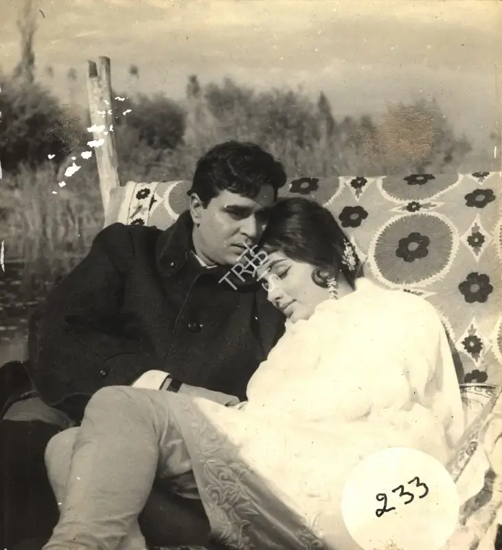 Ramanand Sagar (Producer), Arzoo, 1965, Photographic Still