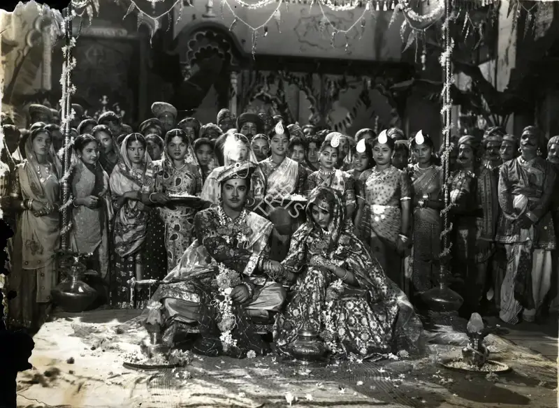 Bipin Gajjar (Cinematographer), Patrani, 1956, Photographic Still