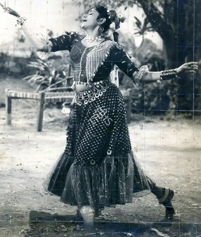 A. Vincent (Cinematographer), Amar Deep, 1958, Photographic Still