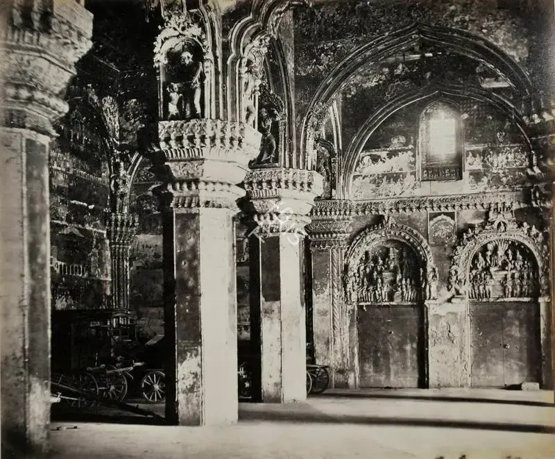 Edmund David Lyon (Photographer), The Council Chamber, Tanjore Palace, Antiquarian Photograph
