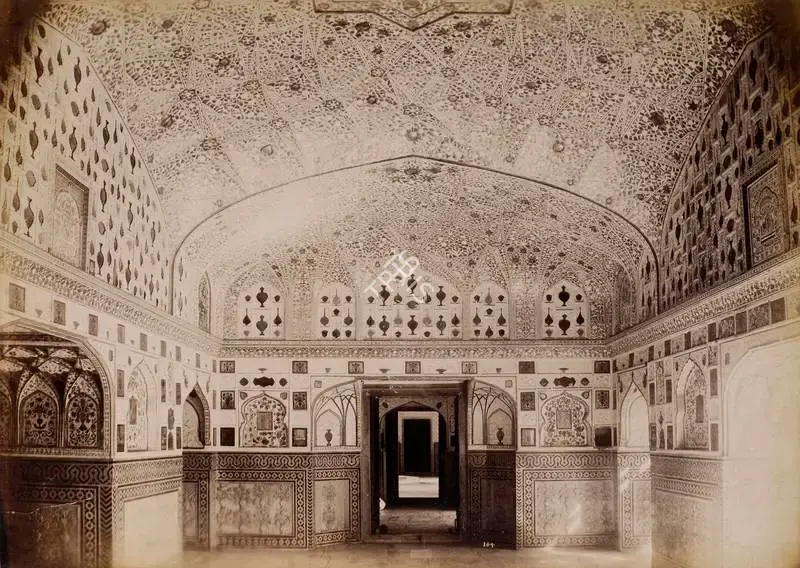 Unknown (Photographer), Glass Palace, Amber, India, Antiquarian Photograph