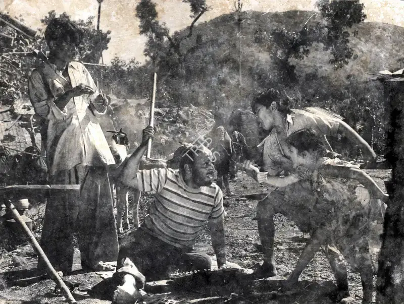 Taru Dutt (Cinematographer), Boot Polish, 1954, Photographic Still