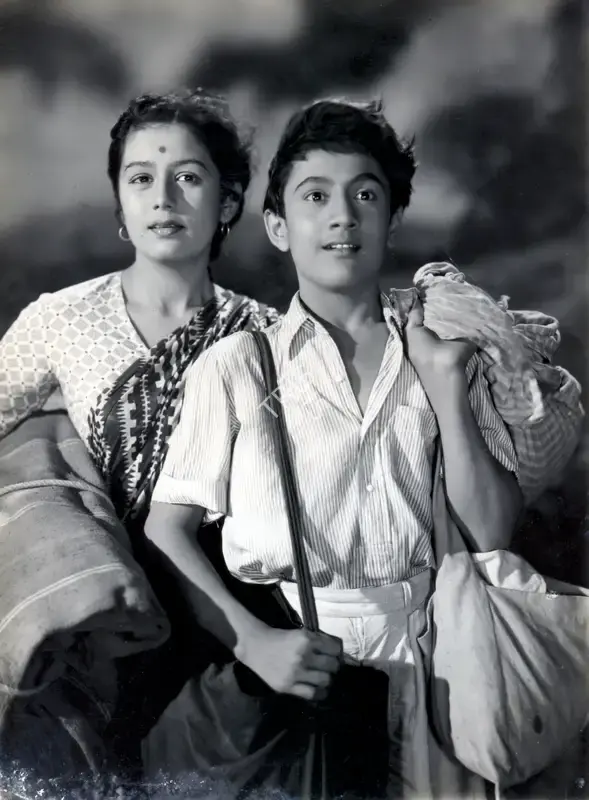 Prabhat Kumar (Director), Toofan Aur Deeya, 1956, Photographic Still
