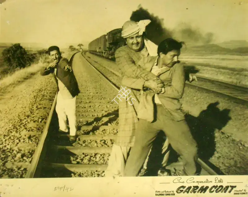 Vaikunth Kunkalekar (Cinematographer), Garm Coat, 1955, Lobby Card