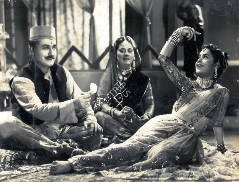 Aga Hasham (Cinematographer), Duniya Jhukti Hai, 1960, Photographic Still