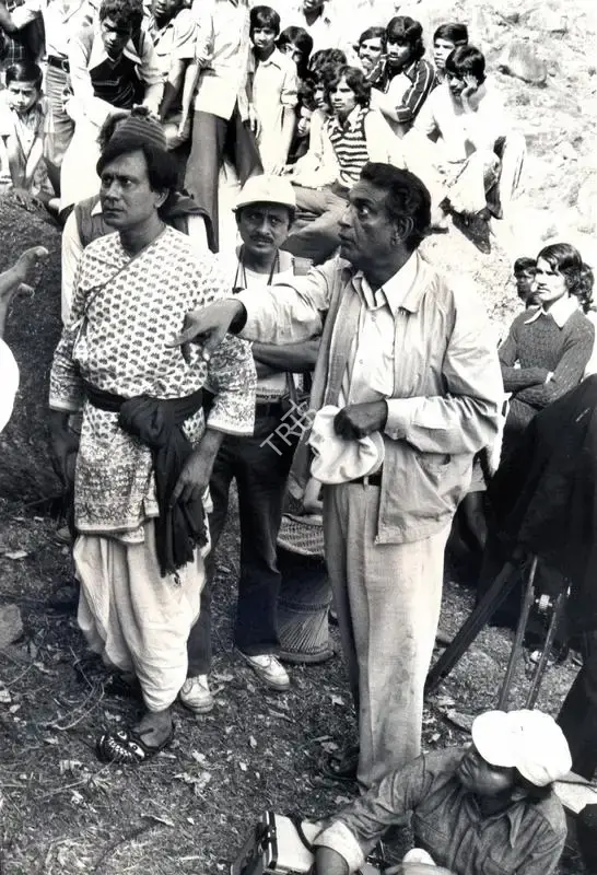 Nemai Ghosh (Still Photographer), Hirak Rajar Deshe, 1980, Working Still