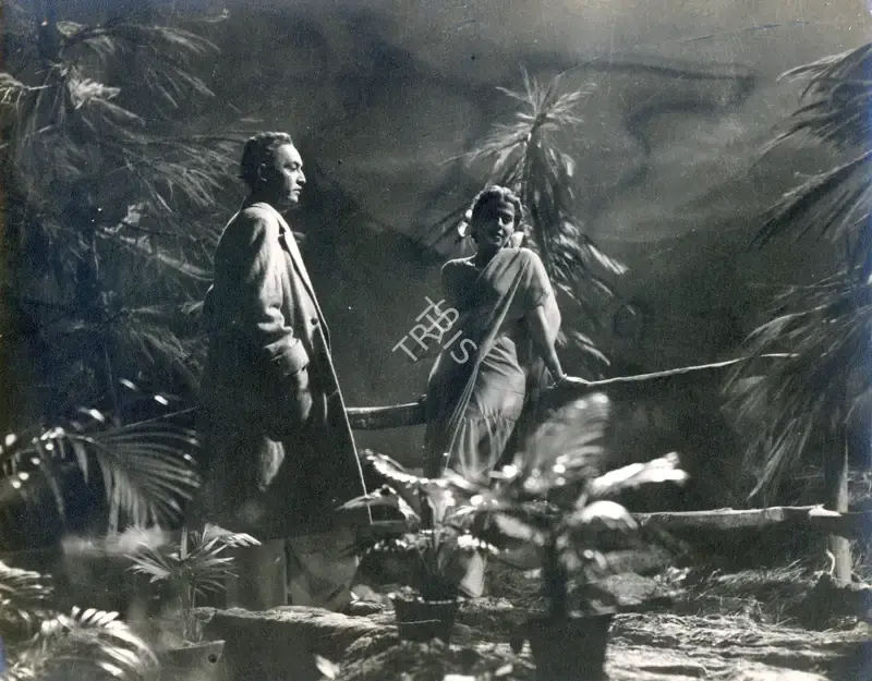 Kishore Sahu (Producer), Sawan Aya Re, 1949, Photographic Still