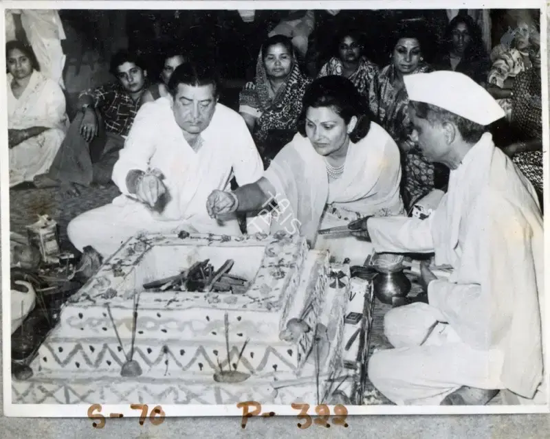Unknown (Photographer), Raj Kapoor with wife Krishna Raj Kapoor, Contemporary Photograph