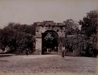 Unknown (Photographer), Residency Gate, Lucknow, Antiquarian Photograph