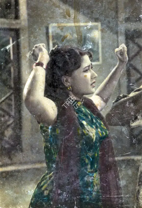 Dwarka Divecha (Cinematographer), Shararat, 1959, Photographic Still