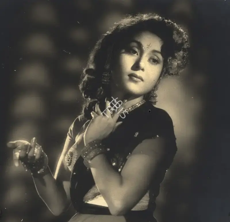 Dev Anand (Producer), Humsafar, 1953, Photographic Still