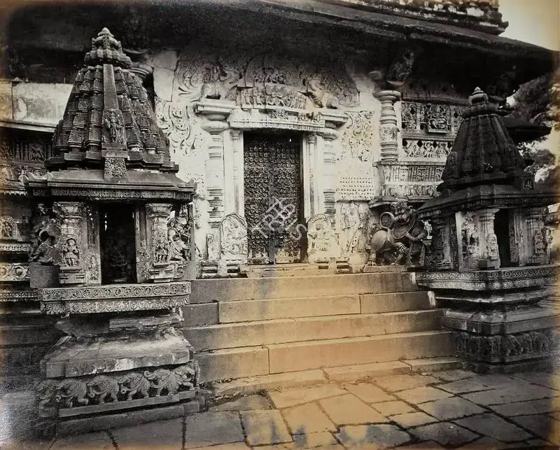 Edmund David Lyon (Photographer), Mysore. Bailoor Temple (side entrance), Antiquarian Photograph