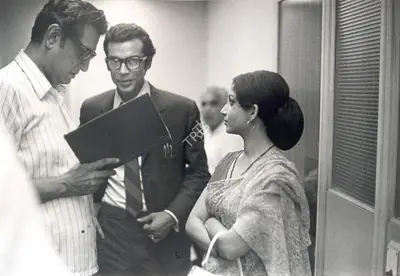 Nemai Ghosh (Still Photographer), Seema Baddha, 1971, Working Still