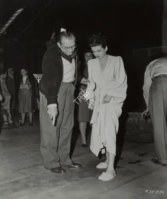 Milton R. Krasner (Cinematographer), The Woman in the Window, 1944, Working Still