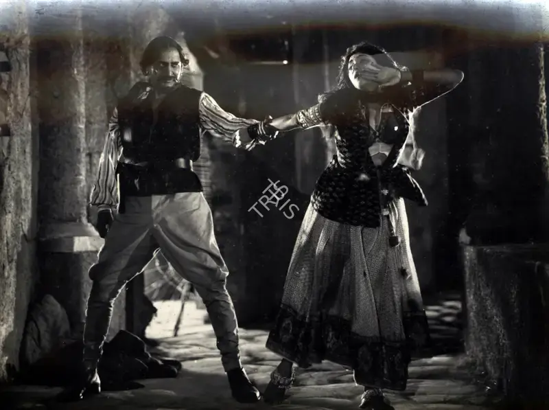 Radhu Karmakar (Cinematographer), Jis Desh Men Ganga Behti Hai, 1960, Photographic Still