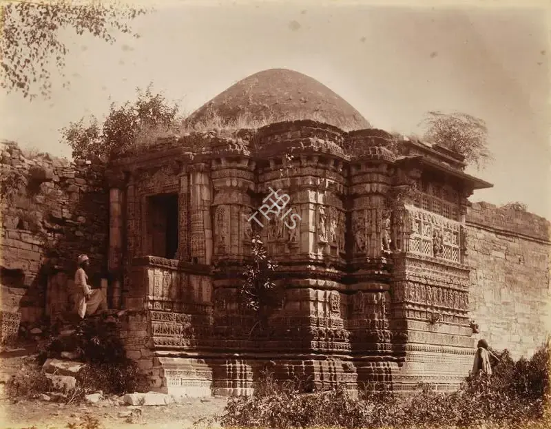 Lala Deen Dayal (Photographer), Sanga Chaori temple in Chittore fort, 1890, Antiquarian Photograph