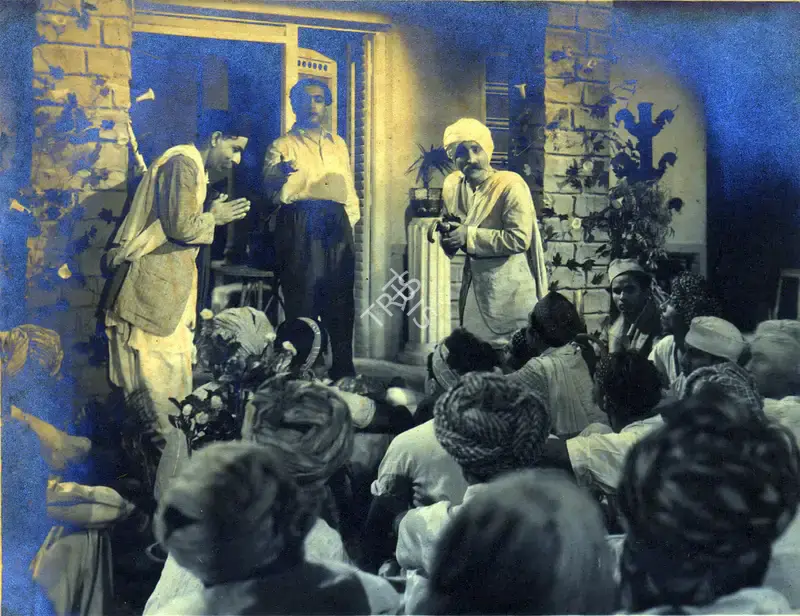 Nanabhai Bhatt (Director), Mouj, 1943, Photographic Still
