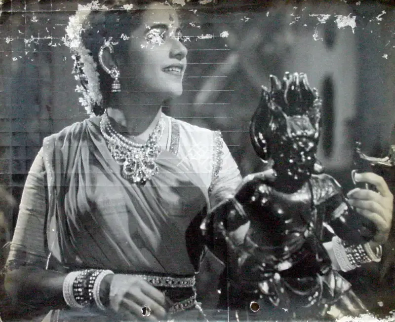 Dhirubhai Desai (Director), Raja Vikram, 1957, Photographic Still