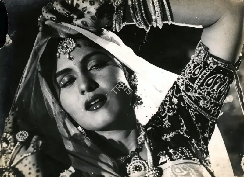 Bipin Gajjar (Cinematographer), Patrani, 1956, Photographic Still