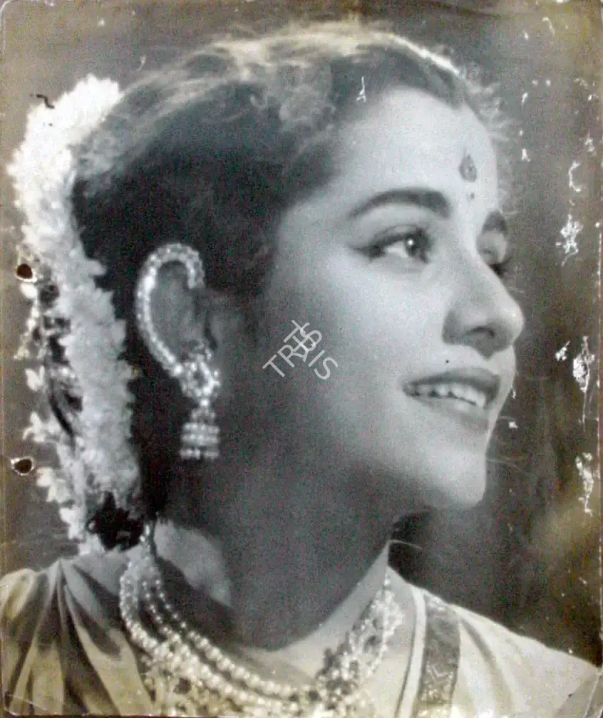 Dhirubhai Desai (Director), Raja Vikram, 1957, Photographic Still