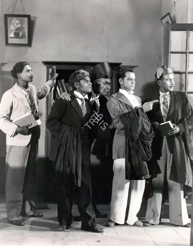 Moti B. Gidwani (Director), Do Aurate, 1937, Photographic Still