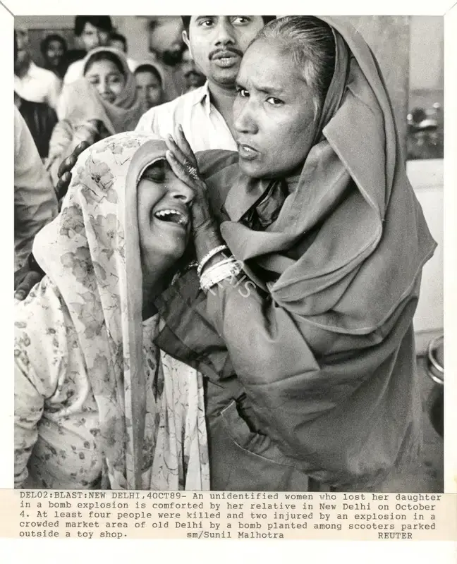 Sunil Malhotra (Photographer), Del02: Blast: New Delhi, 4Oct89, 1989, Contemporary Photograph