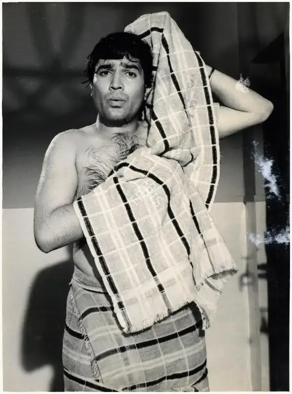 G. Balakrishna (Cinematographer), Joroo Ka Ghulam, 1972, Photographic Still