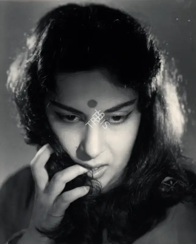 Madan Sinha (Cinematographer), Raat Aur Din, 1967, Photographic Still