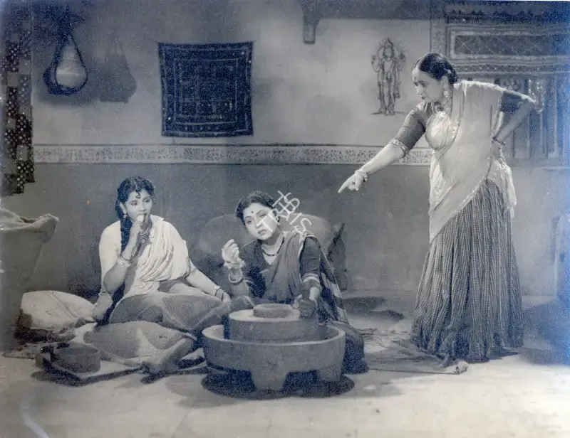Ramesh Vyas (Director), Charno Ki Dasi, 1959, Photographic Still