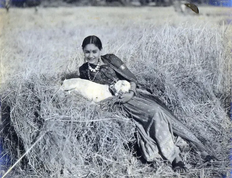 Nanabhai Bhatt (Director), Mouj, 1943, Photographic Still