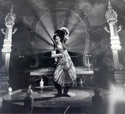 Nanubhai B. Vakil (Producer), Yahudi Ki Beti, 1956, Photographic Still