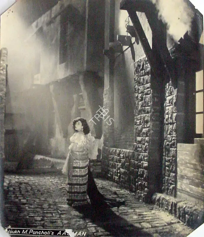 Dalsukh M. Pancholi (Director), Aasman, 1952, Photographic Still