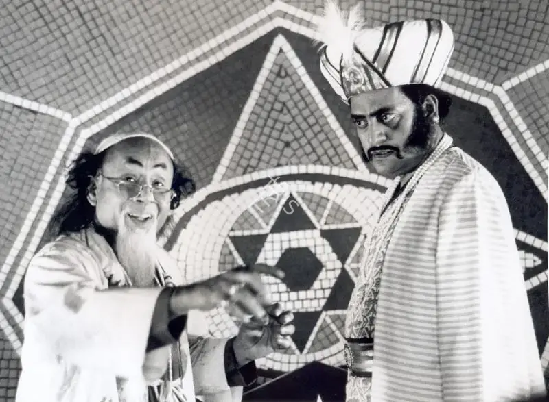 Soumendu Roy (Cinematographer), Hirak Rajar Deshe, 1980, Photographic Still