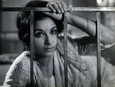 Jaywant Pathare (Cinematographer), Anupama, 1966, Photographic Still