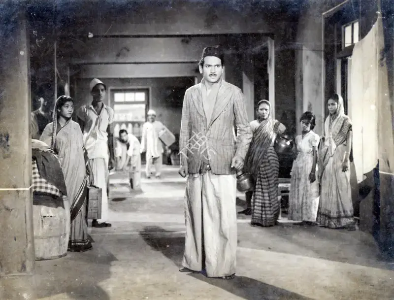 Ramchandra Thakur (Director), Garibi, 1949, Photographic Still