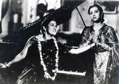 Faredoon A. Irani (Cinematographer), Anmol Ghadi, 1946, Photographic Still