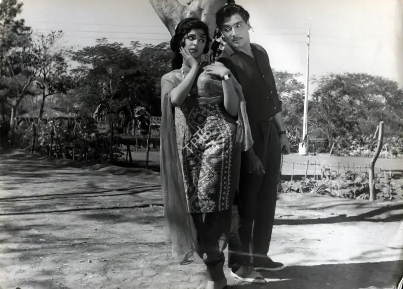 Jugal Kishor (Producer), Faisla, 1965, Photographic Still