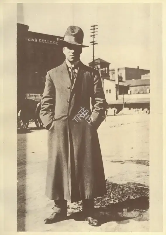 Unknown (Photographer). Charlie Chaplin in America | Photographic Still, My Life in Pictures, 1985 | CinemaEducation | 00440380