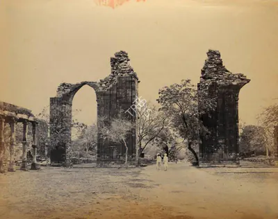 Samuel Bourne (Photographer), Qutub Minar Complex, Delhi, 1865, Antiquarian Photograph