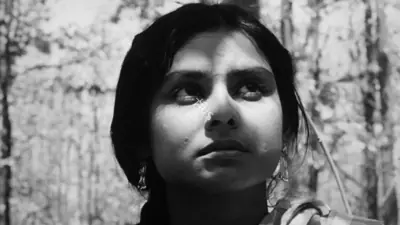 Radheshyam Jhunjhunwala (Producer), Subarnarekha, 1965, Photographic Still