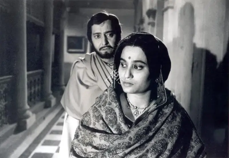 Soumendu Roy (Cinematographer), Ghare Baire, 1985, Photographic Still