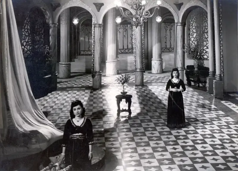 Jayant Desai (Director), Hazaar Raten, 1953, Photographic Still