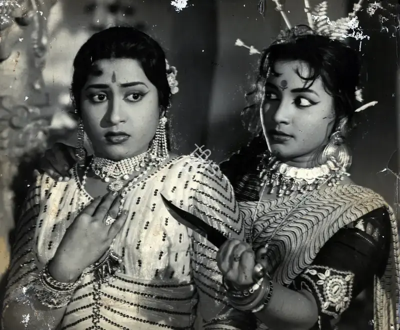 P.N. Shukla (Producer), Sangram, 1965, Photographic Still